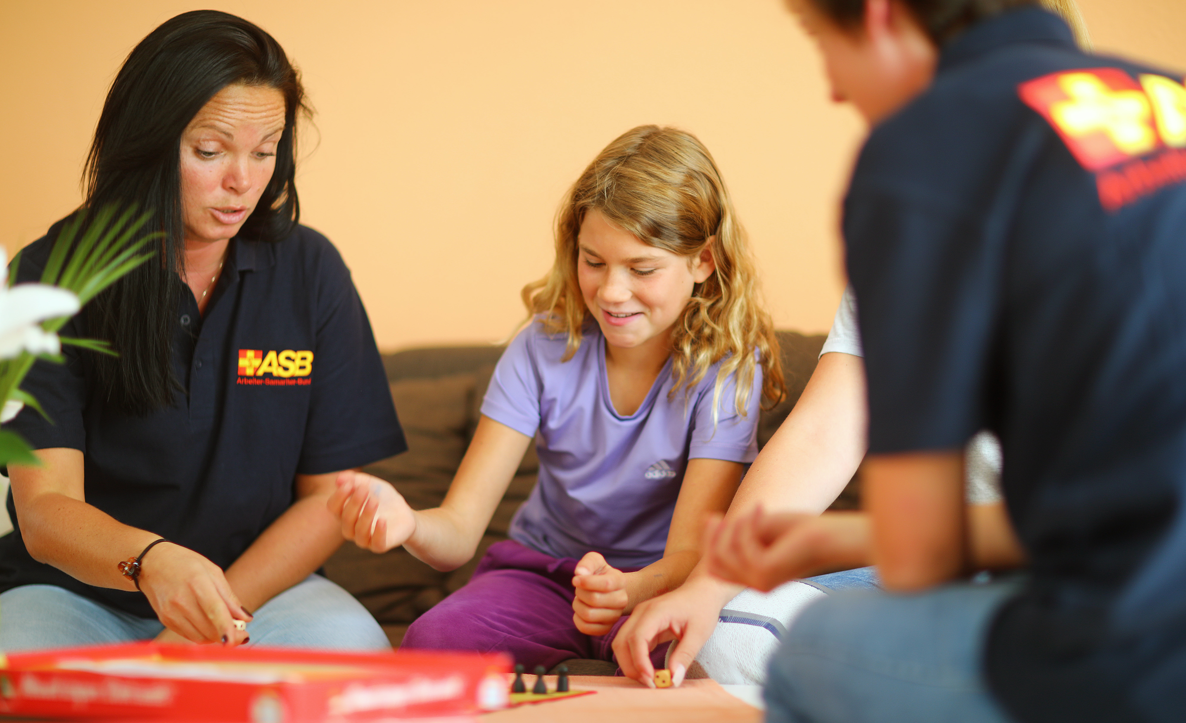 Kinder spielen MGH.jpg